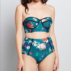 ModCloth Pippa Jade Floral Two-piece Swimsuit Sz Large